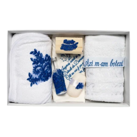 Trusou botez complet cu broderie 7 piese