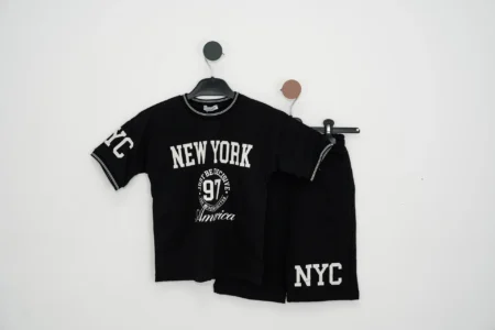 Compleu băiat cu tricou și pantaloni scurți, negru